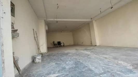 4 marla shop for rent main sabzazar