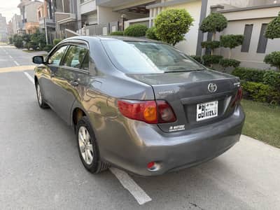 Toyota Corolla GLI 2011