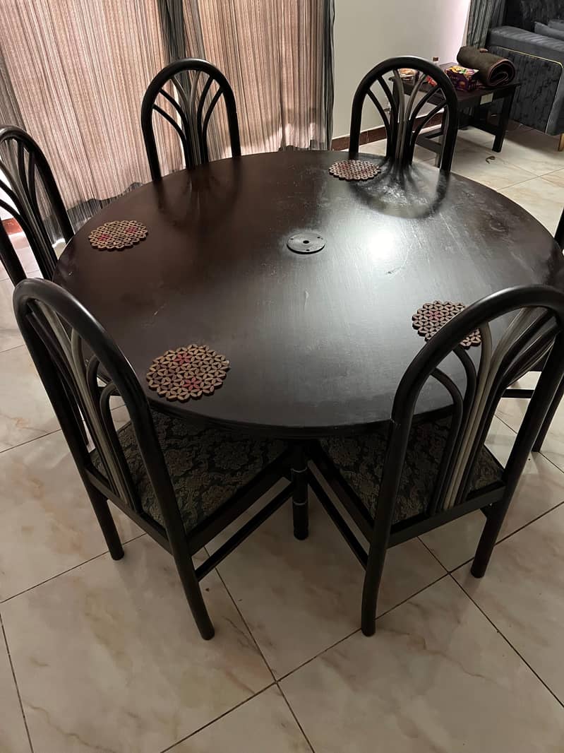 Dining table with 6 chairs 2