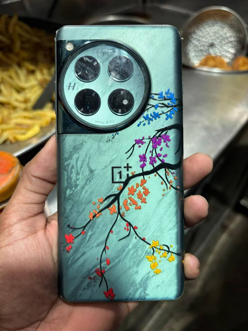 One Plus 12 0