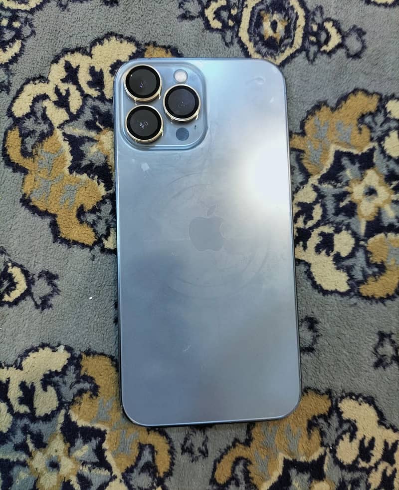 Apple iPhone 13 Pro Max 0