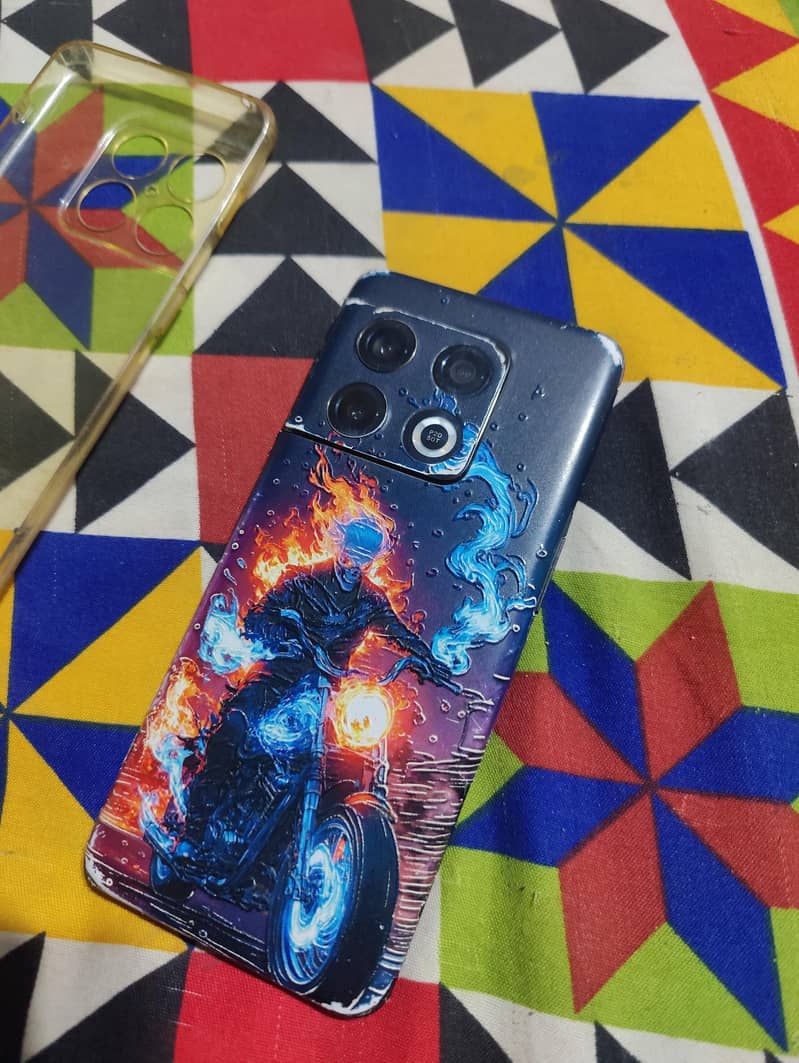 One Plus 10 Pro 1