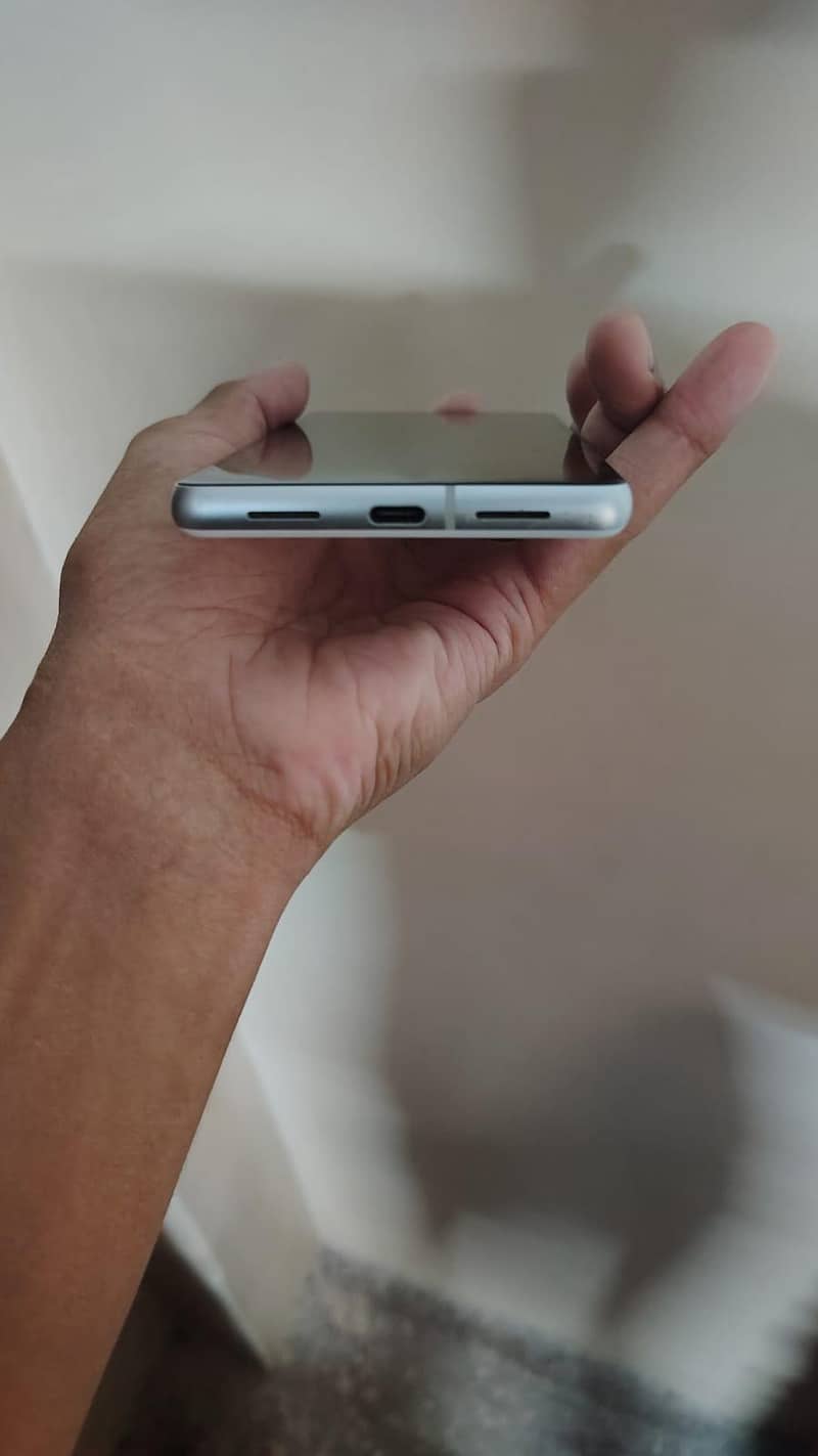 Google Pixel 7 2