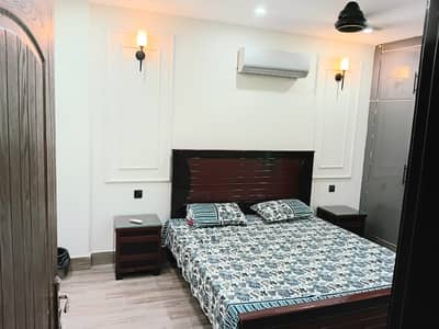 Furnished apartment daily base (unmarried couple not allowed)