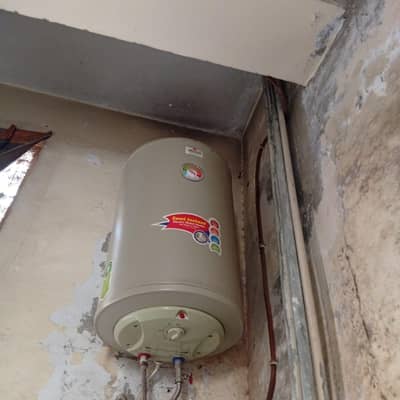 60-litre electric water geyser, semi-automatic
