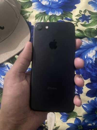 Apple iPhone 7