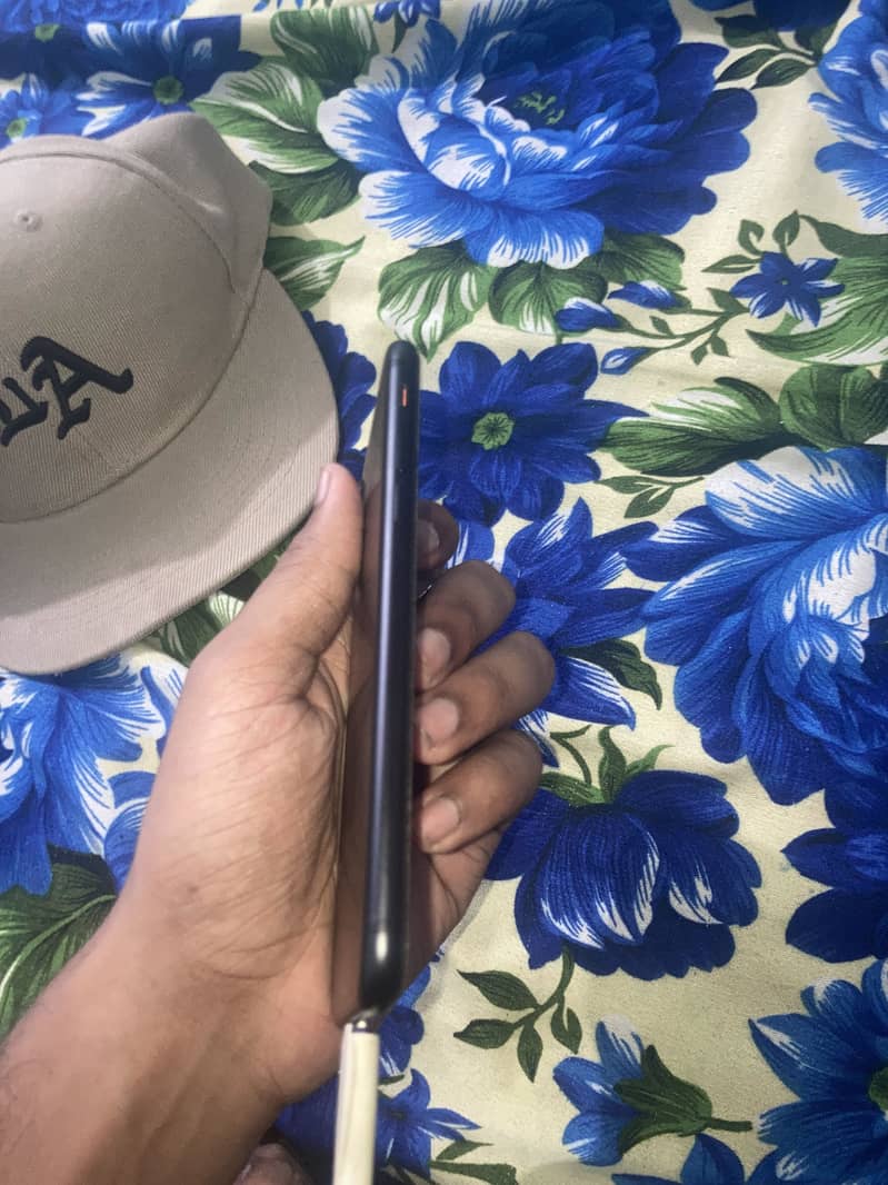 Apple iPhone 7 4