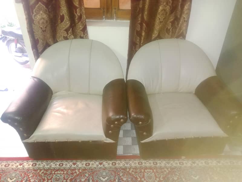 5 seater used sofa set. 1