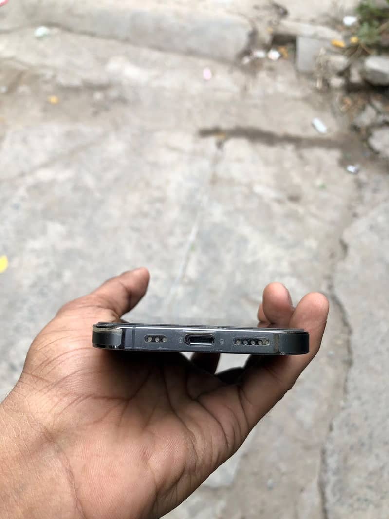 Apple iPhone 12 Pro 3