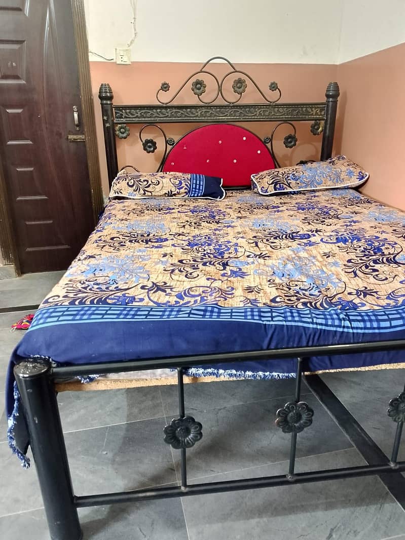 Iron bed 1
