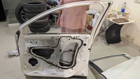 Honda vezel door and fender