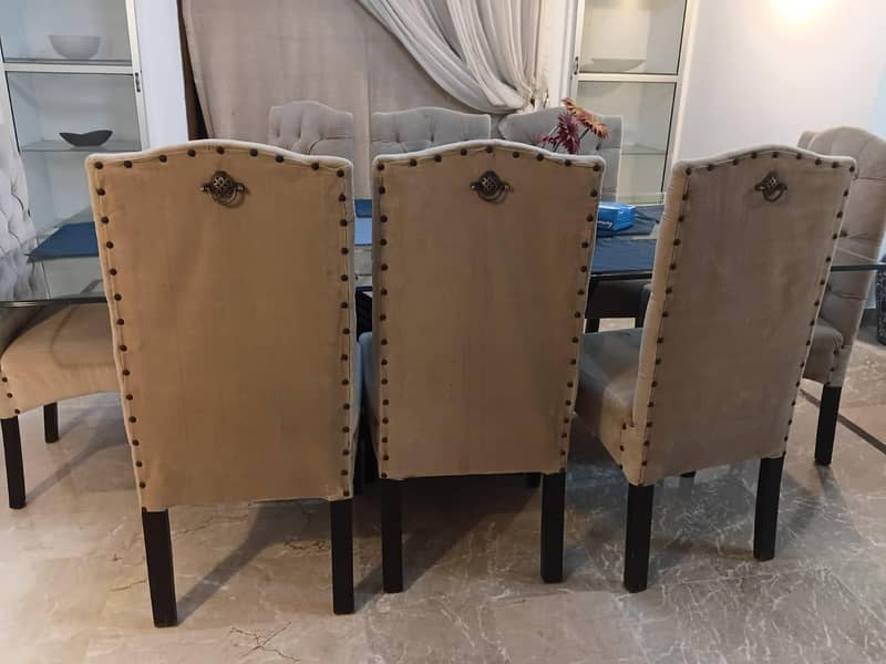 Dining Table plus 08 chairs 2