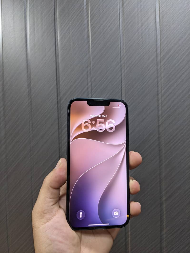 Apple iPhone 14 3