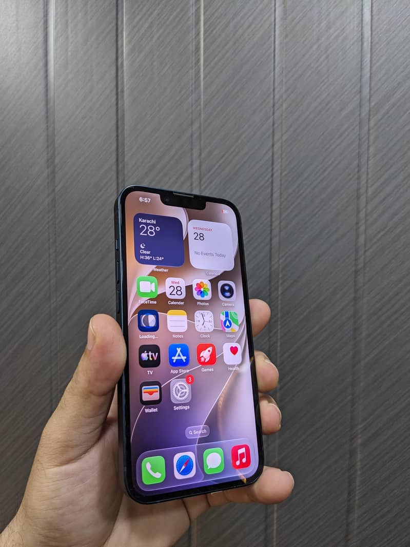 Apple iPhone 14 4