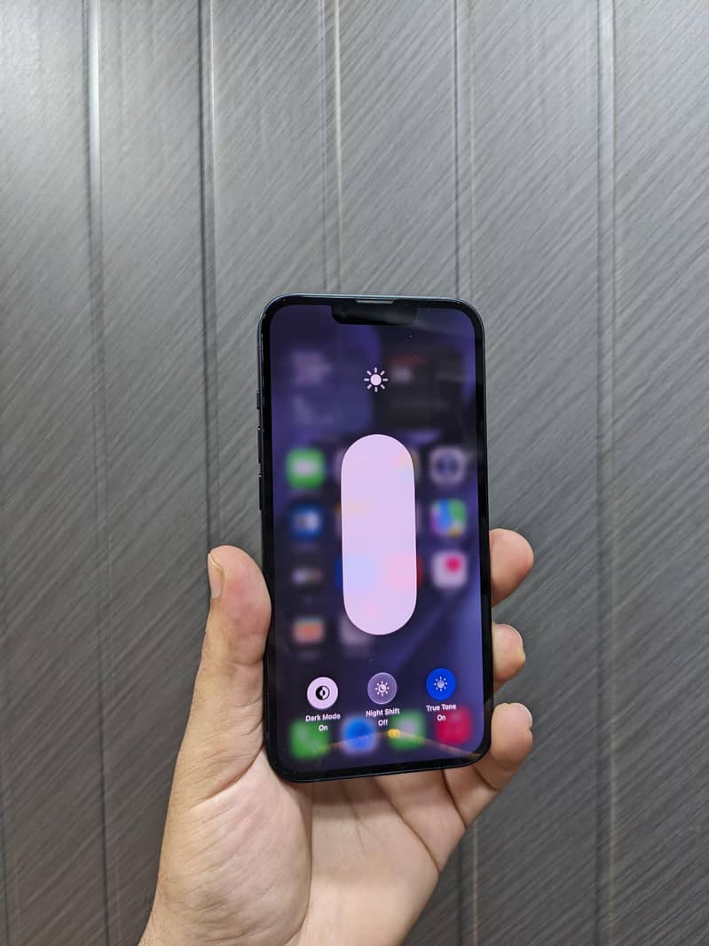 Apple iPhone 14 7