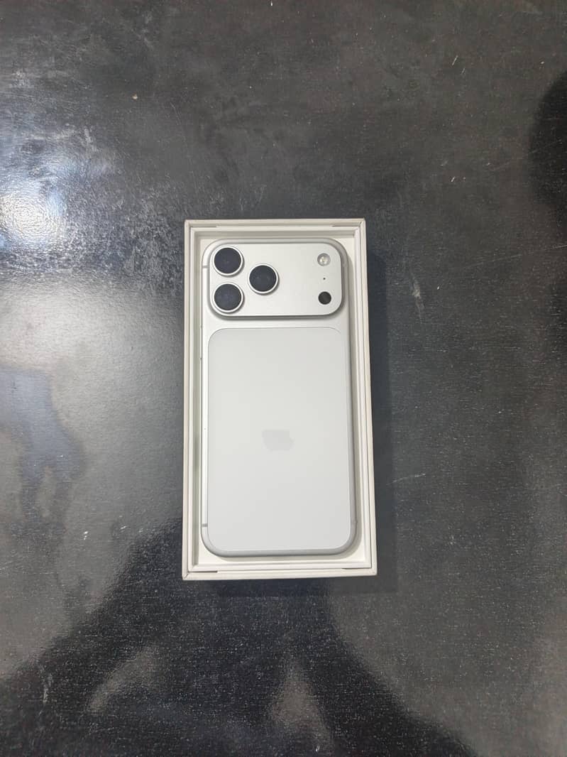 iPhone 17 Pro Max pta 0