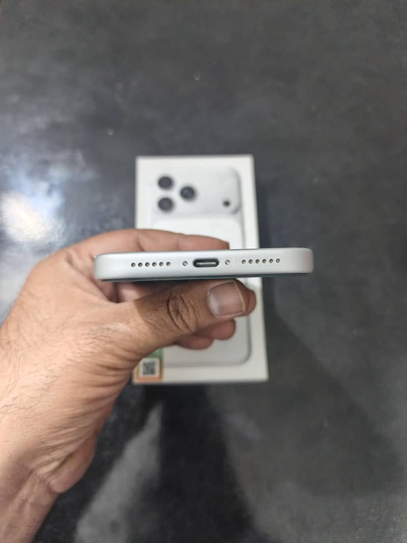 iPhone 17 Pro Max pta 1