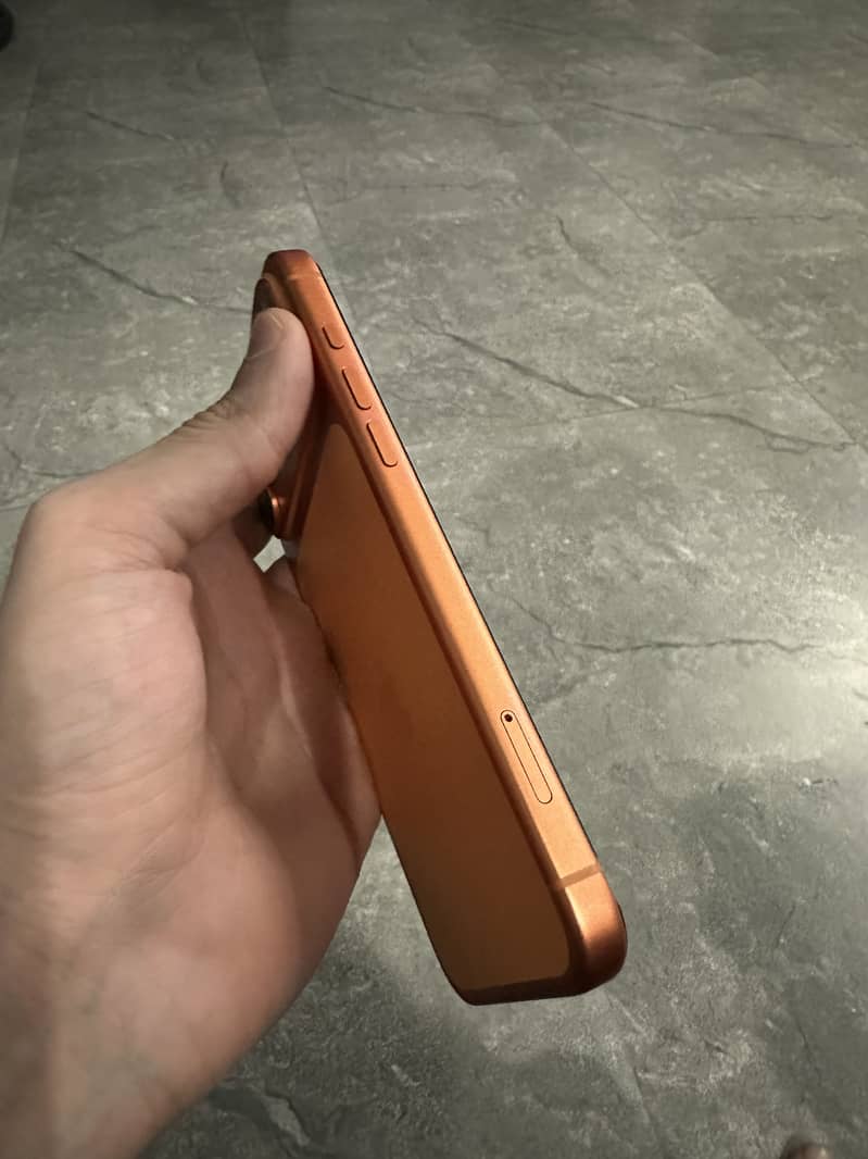 Apple iPhone 17 Pro Max 2
