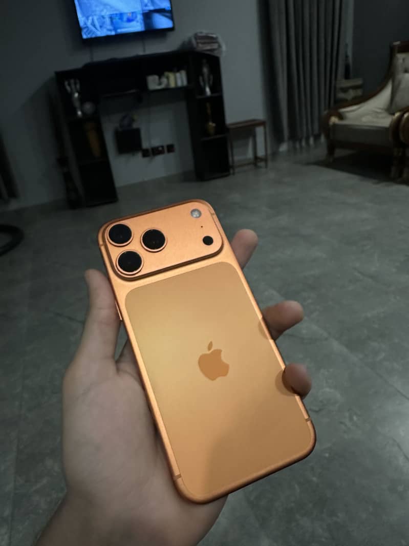 Apple iPhone 17 Pro Max 5