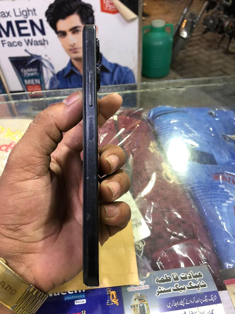 Xiaomi Redmi 12 3