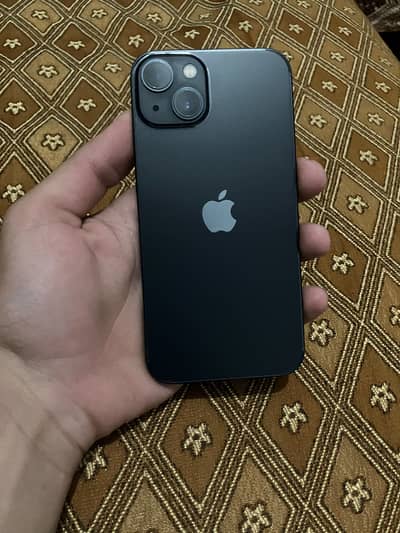 Apple iPhone 13