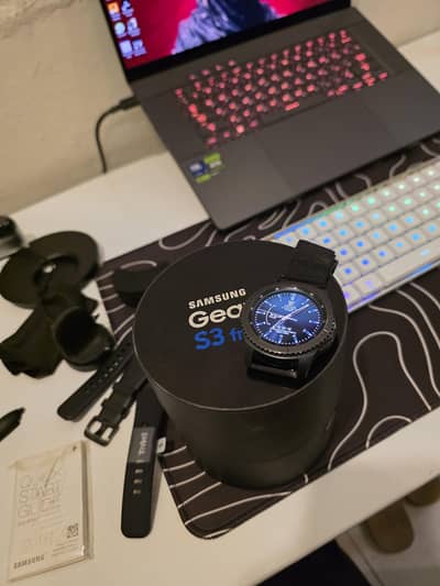 Samsung gear S3 frontier Excellent condition Collector item rare