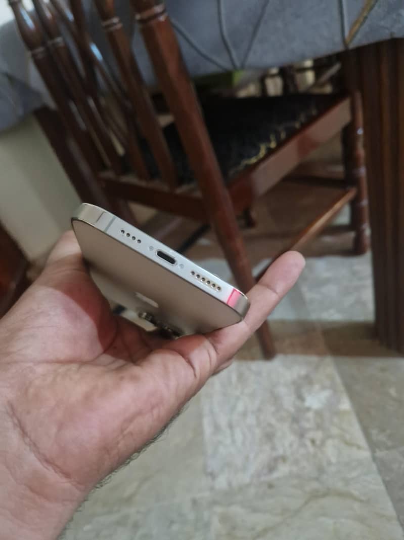 Apple iPhone 14 Pro Max 2