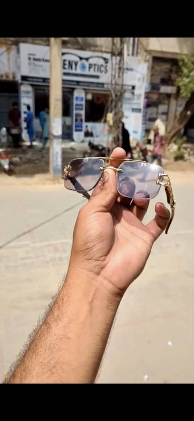 Stylish Golden Frame Sunglasses for Sale