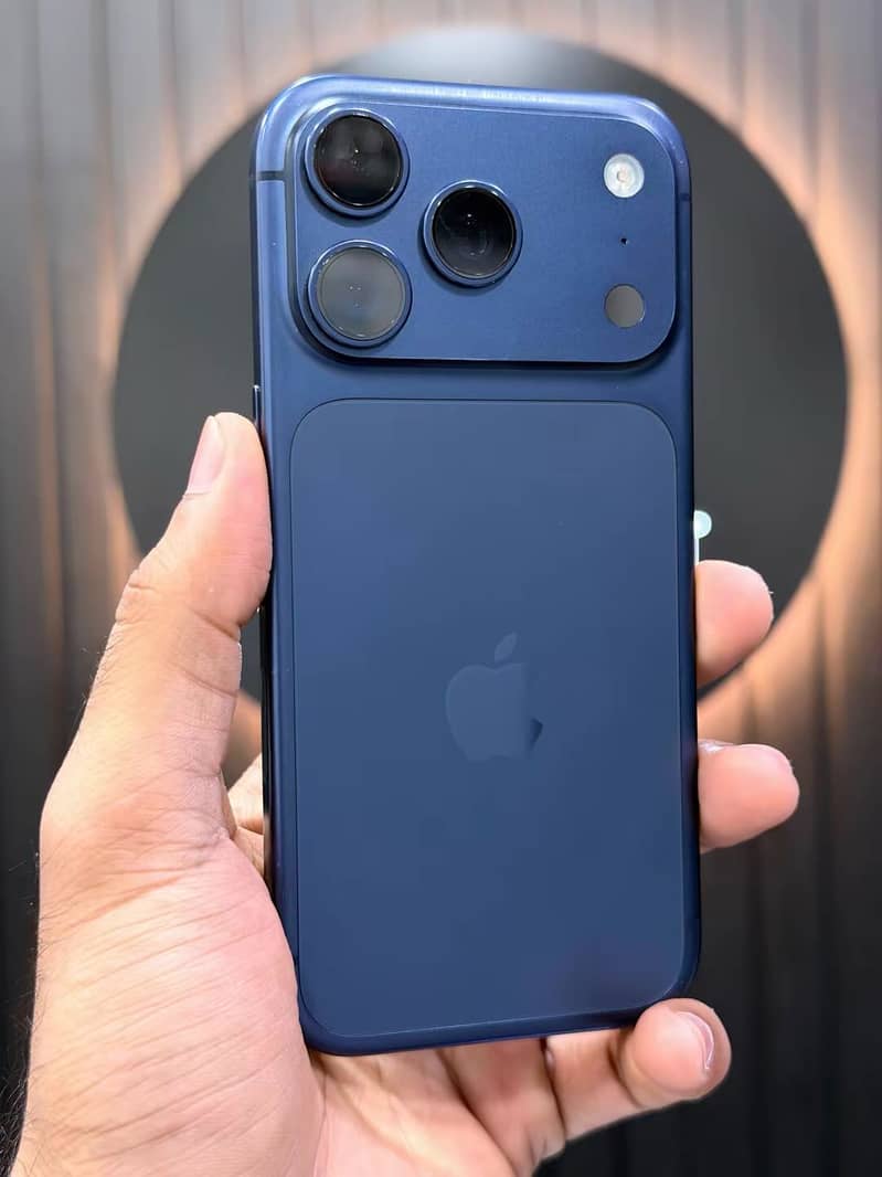 Apple iPhone 17 Pro 1