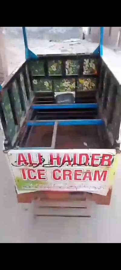 Mini Rickshaw for sale body size 3*4 feet model 2026 condition 10/10