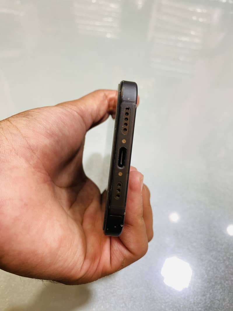 Apple iPhone 15 3
