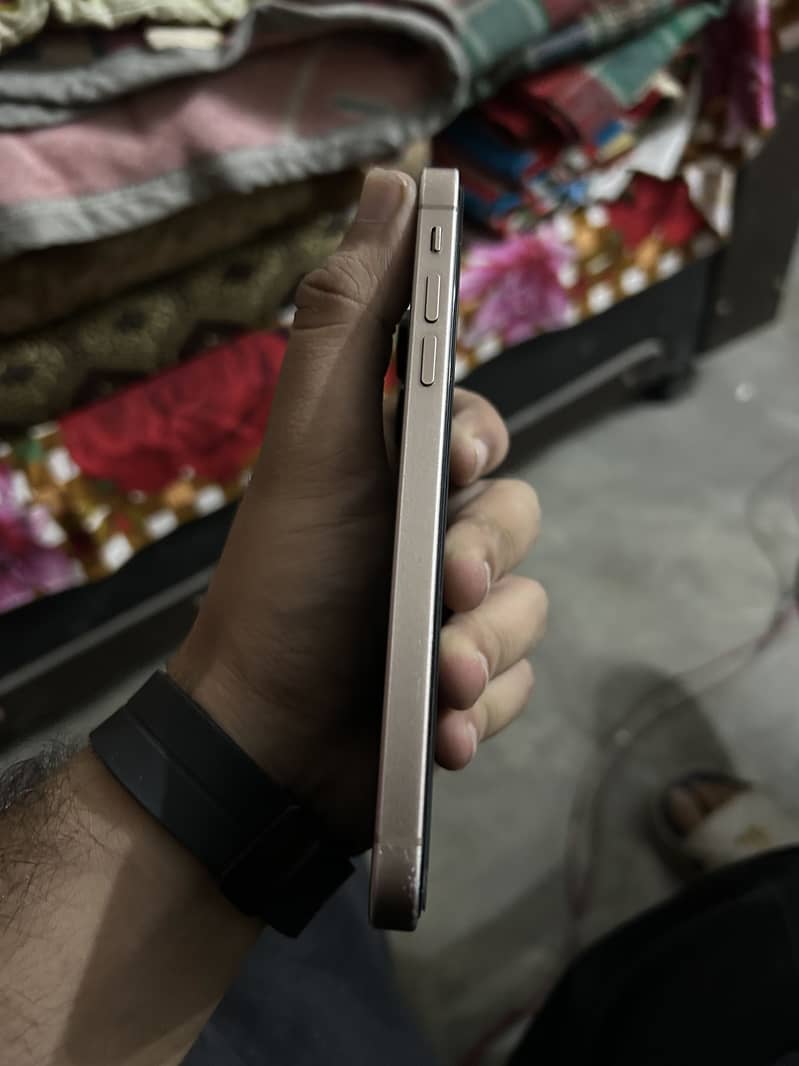 Apple iPhone XR 4