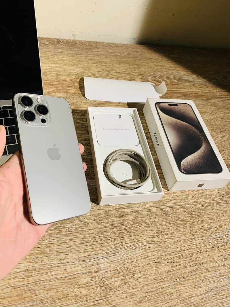 Apple iPhone 15 Pro Max 1