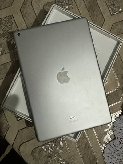 Apple iPad 9th Gen 256GB Wi-Fi | Original Box & Charger