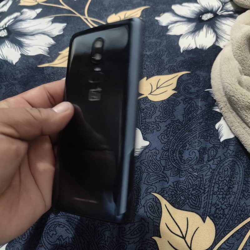 One Plus 6 3