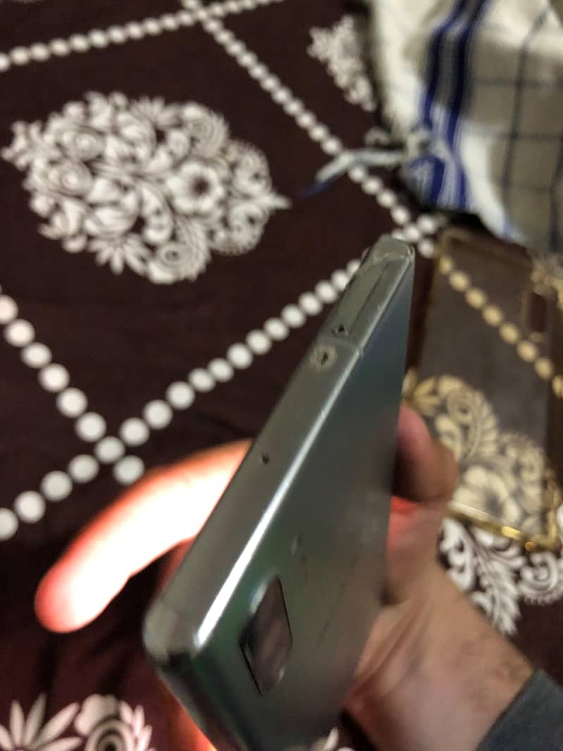 Samsung Mobile Note 10 Plus 1