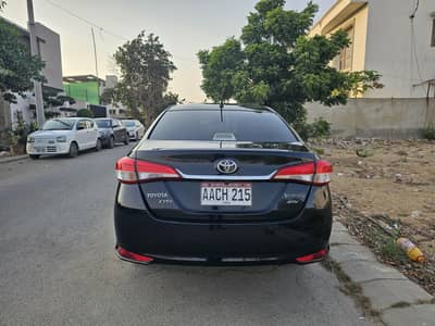 Toyota Yaris ATIV CVT 2021