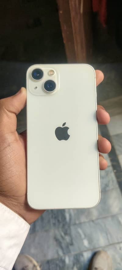 Apple iPhone 13