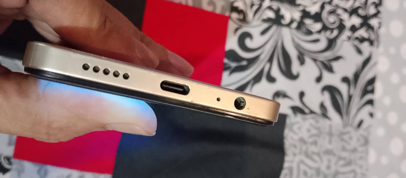 Vivo Y36 3