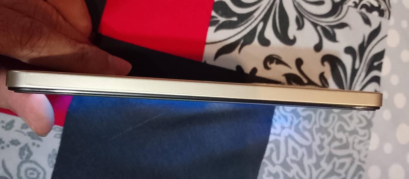 Vivo Y36 4