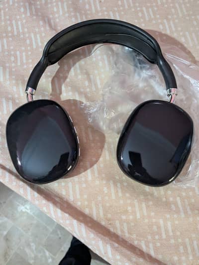 Wireless headphones p9 | new headphones | urgent sale | 03131289804
