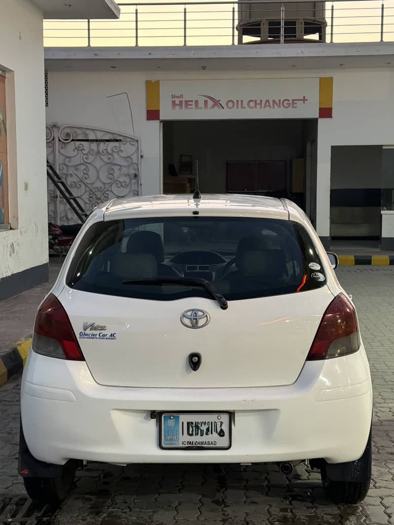 Toyota Vitz 2012 3