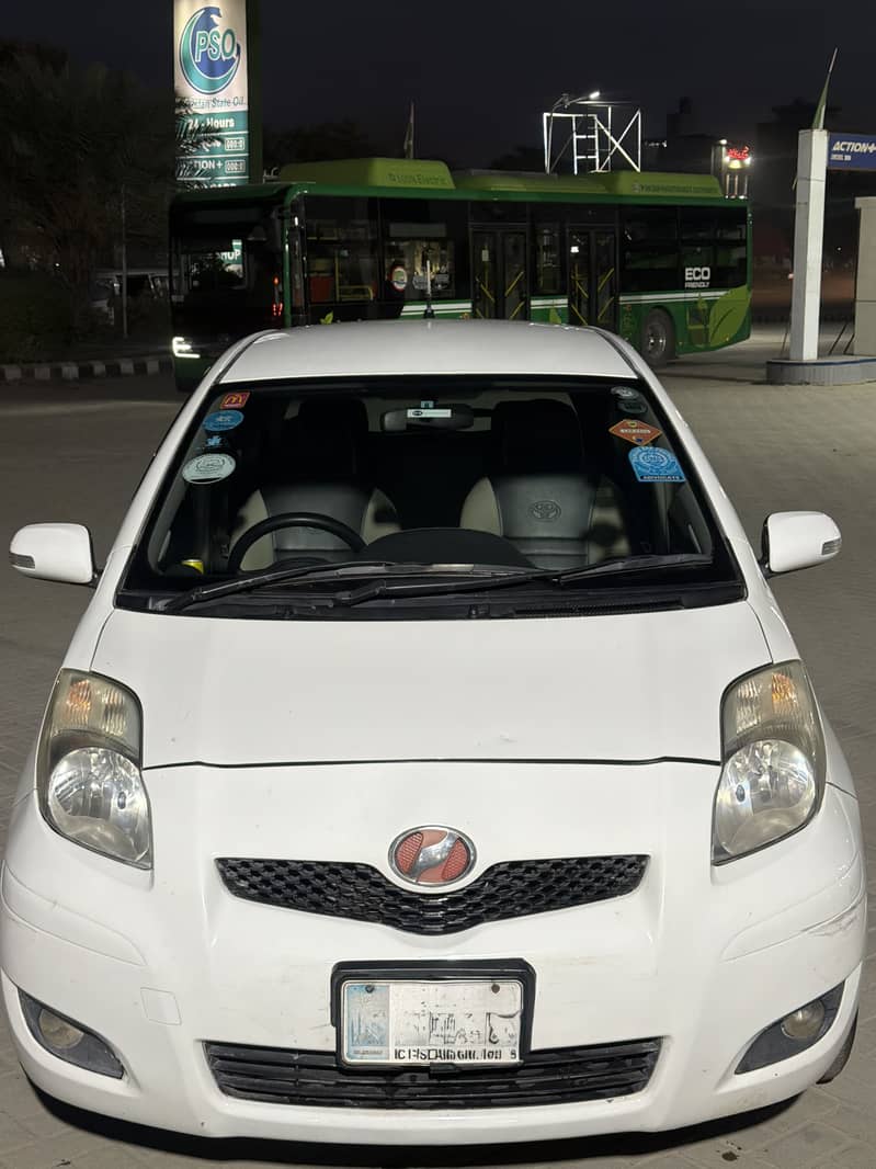 Toyota Vitz 2012 4