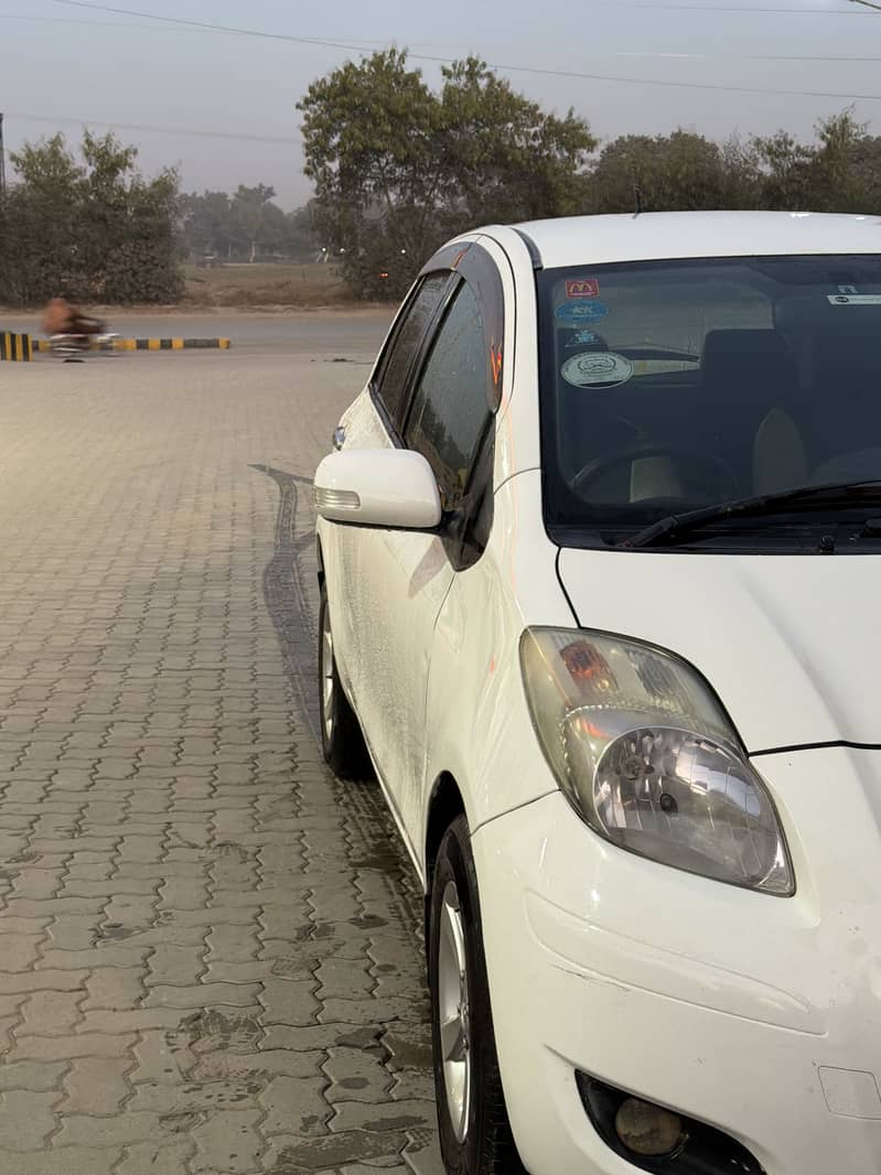 Toyota Vitz 2012 8