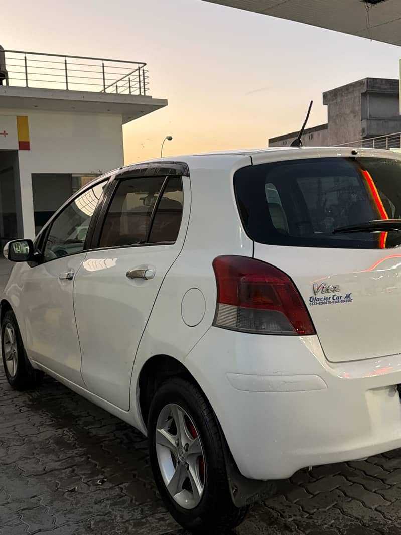 Toyota Vitz 2012 9