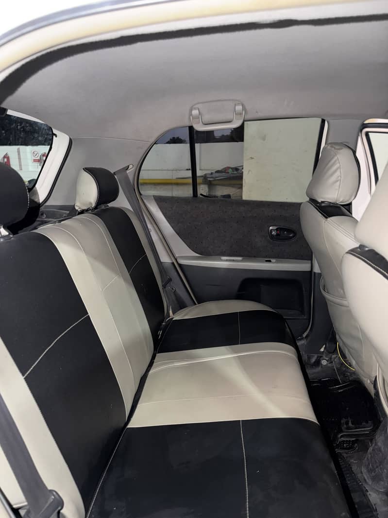 Toyota Vitz 2012 10
