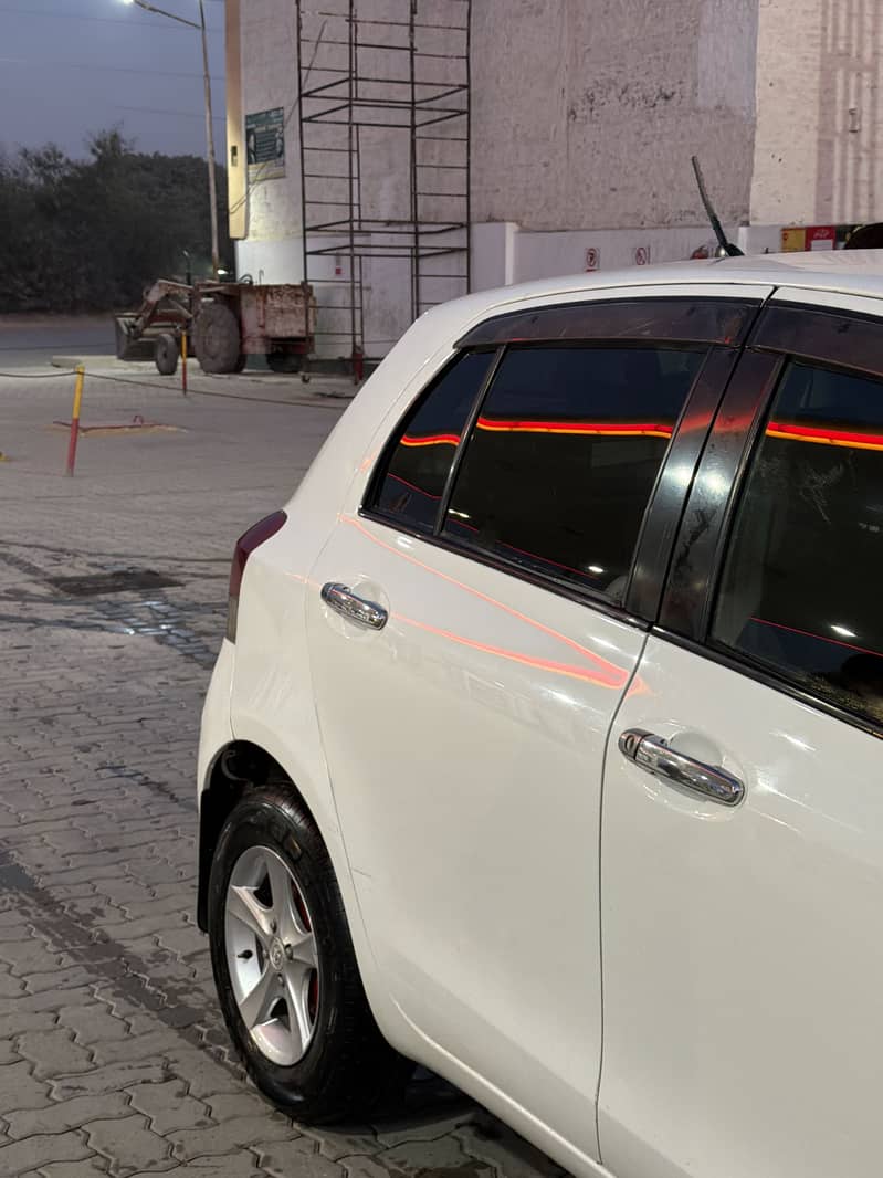 Toyota Vitz 2012 13