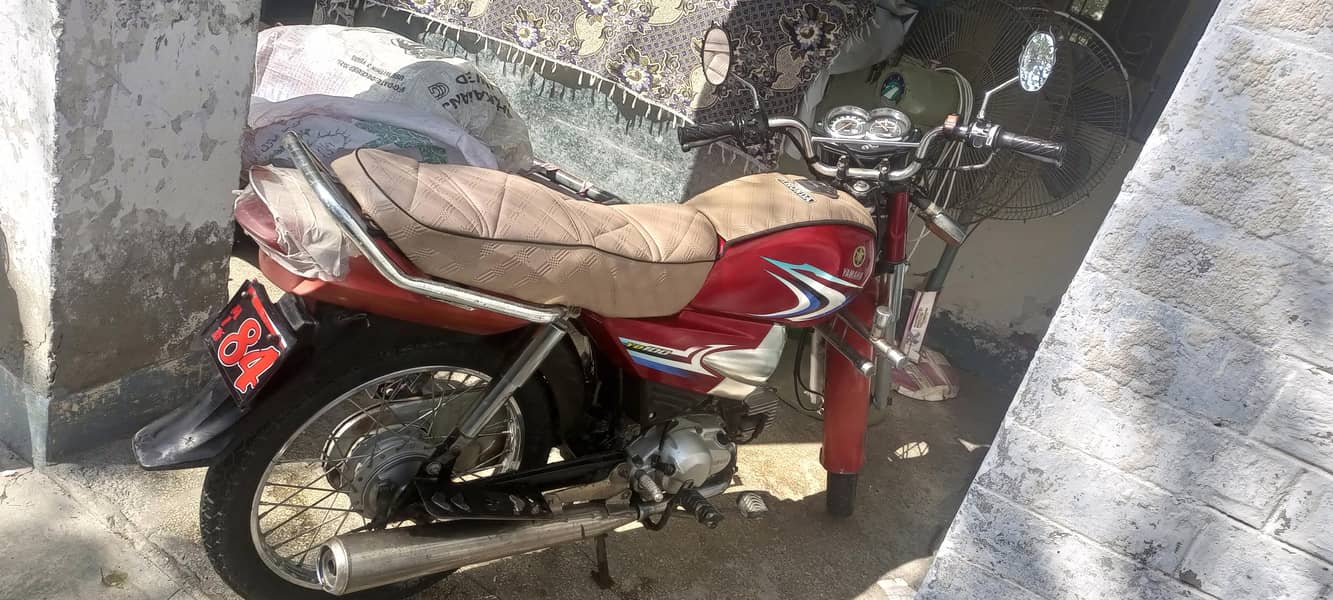 Yamaha janoon 1