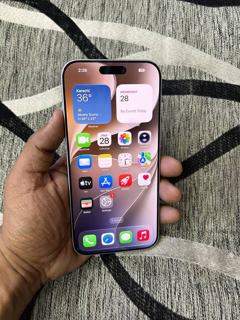 Apple iPhone 17 Pro Max silver 6