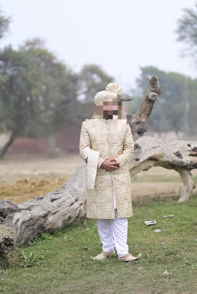 new groom sharwani just 1 time used just for 2'3 hour condition 10/10